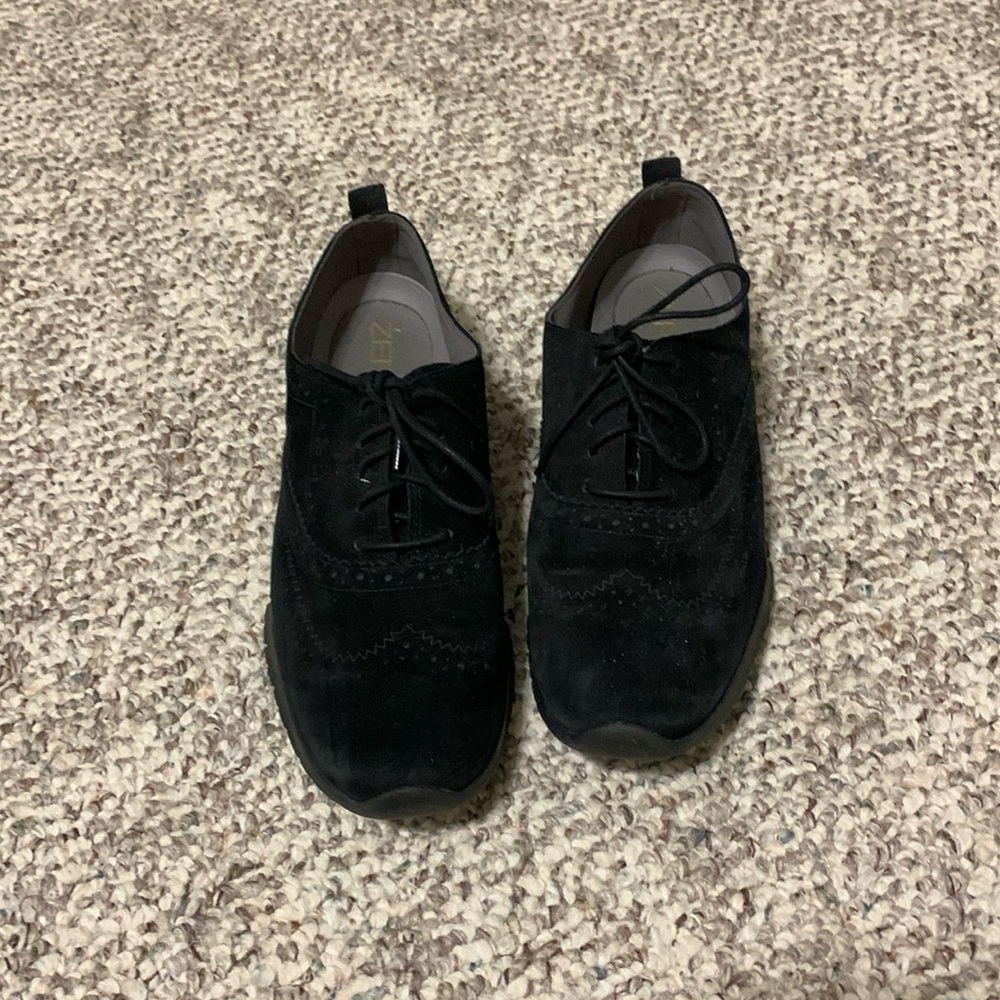Cole Hana Zero Grand women’s size 10.